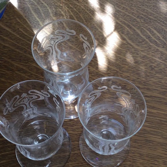 🌿3 Lovely Vintage Cordial Glasses🌿 - Picture 5 of 5